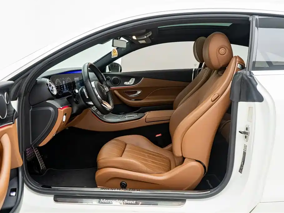 Mercedes-Benz E-Class 2020 — фото 17