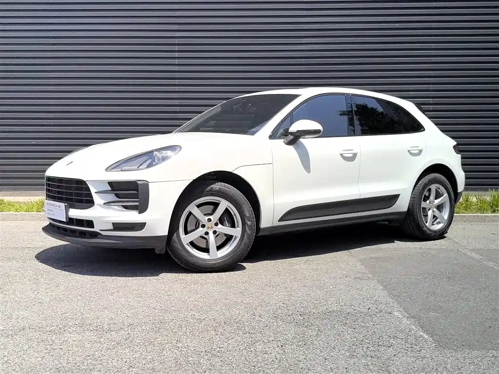 Porsche Macan 2021