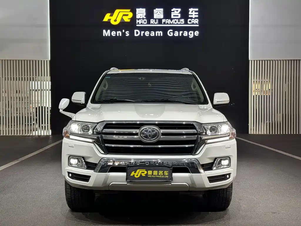 Toyota Land Cruiser 2020 — фото 2
