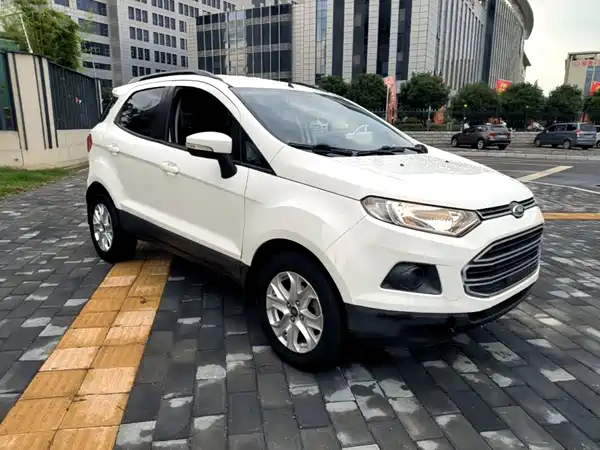 Ford EcoSport 2015