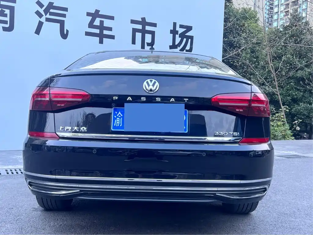 Volkswagen Passat 2019 — фото 33