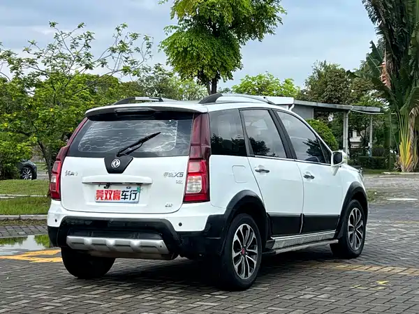 Dongfeng Jingyi X5 2015