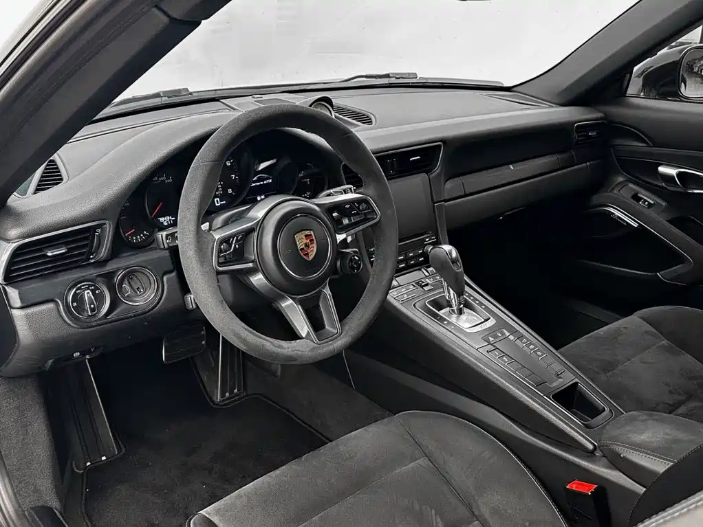 Porsche 911 2019 — фото 10