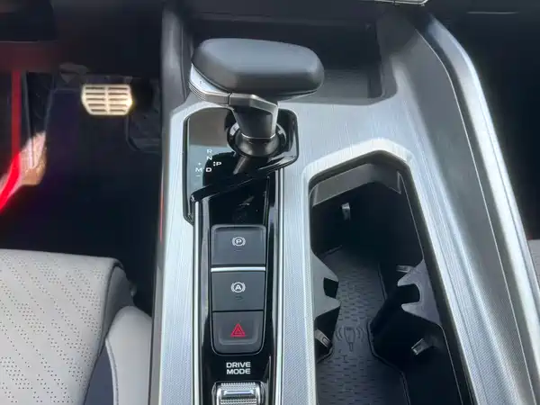Geely Xingrui 2022