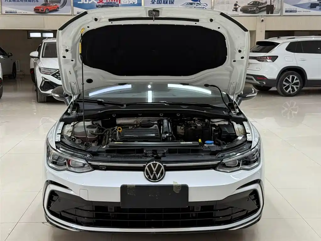 Volkswagen Golf 2023