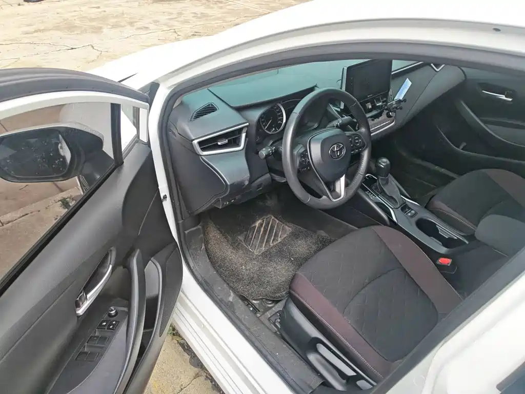 Toyota Corolla 2019 — фото 12