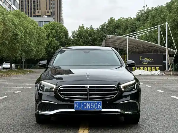 Mercedes-Benz E-Class 2023