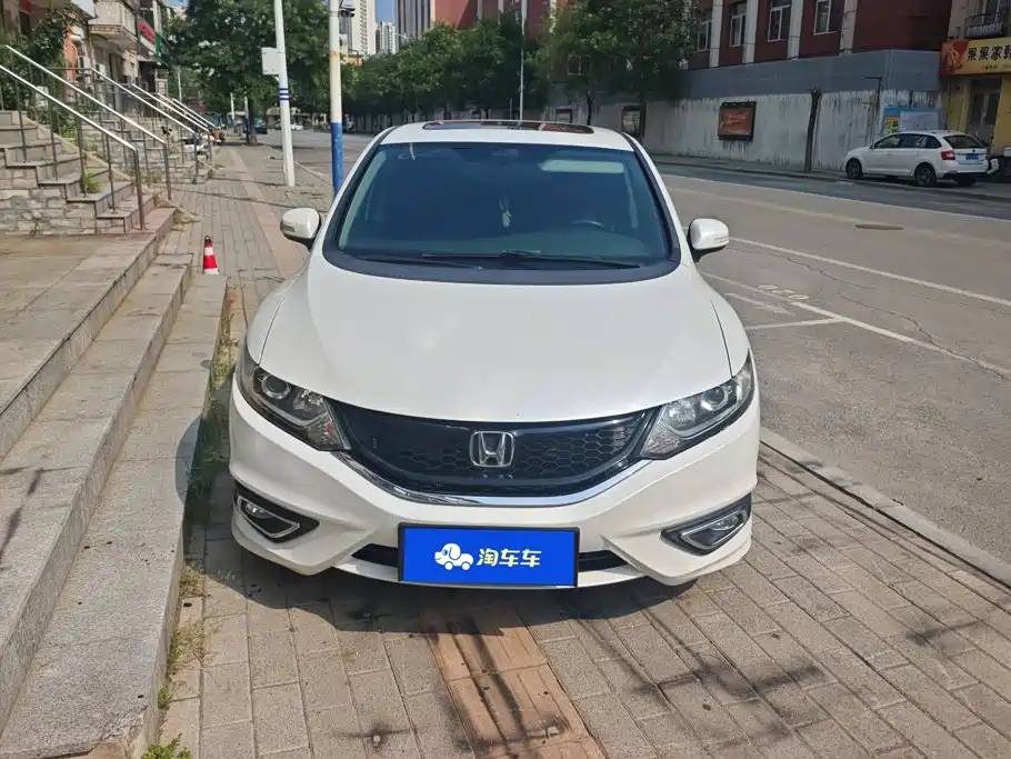 Honda Jade 2016 — фото 2