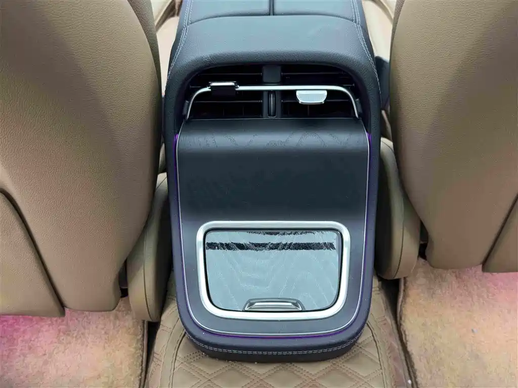 Mercedes-Benz E-Class 2025 — фото 14