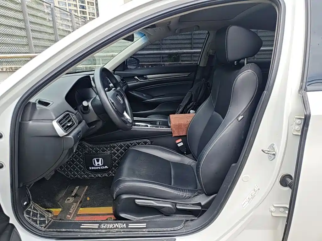 Honda Inspire 2021 — фото 15