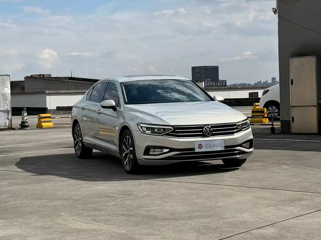 Volkswagen Magotan 2021