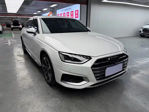 Audi A4L 2020