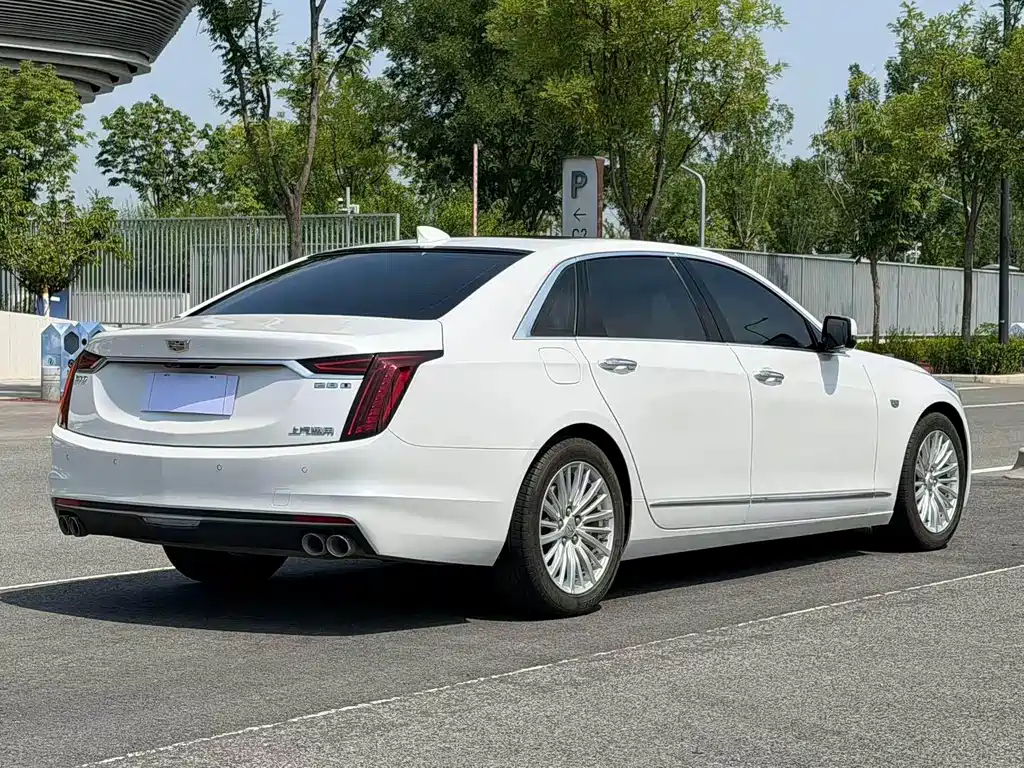 Cadillac CT6 2023 — фото 7