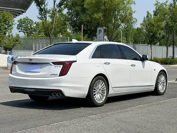 Cadillac CT6 2023