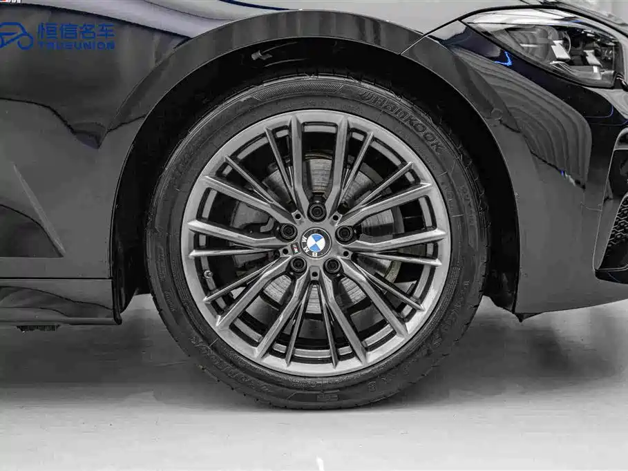 BMW 3 Series 2022 — фото 11