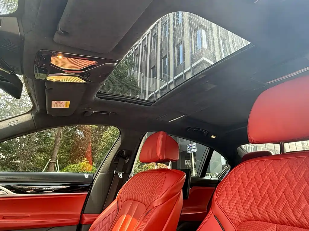 BMW 7 Series 2019 — фото 15