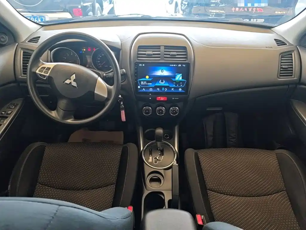 Mitsubishi Jinxuan ASX 2015 — фото 6