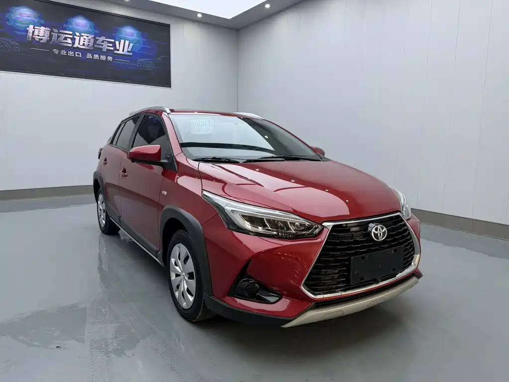 Toyota Yaris L 2022 — фото 3