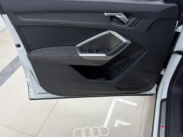 Audi Q3 2023