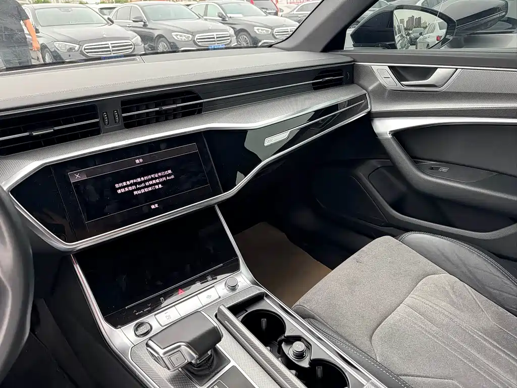 Audi A6L 2023 — фото 10