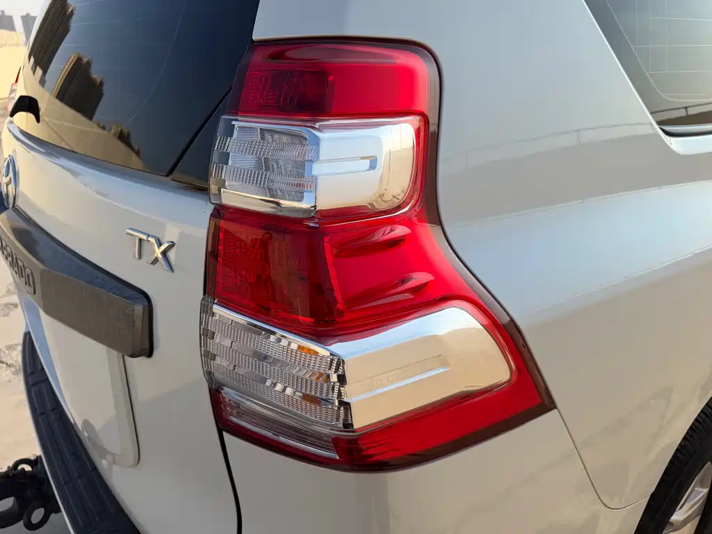 Toyota Prado 2016 — фото 17