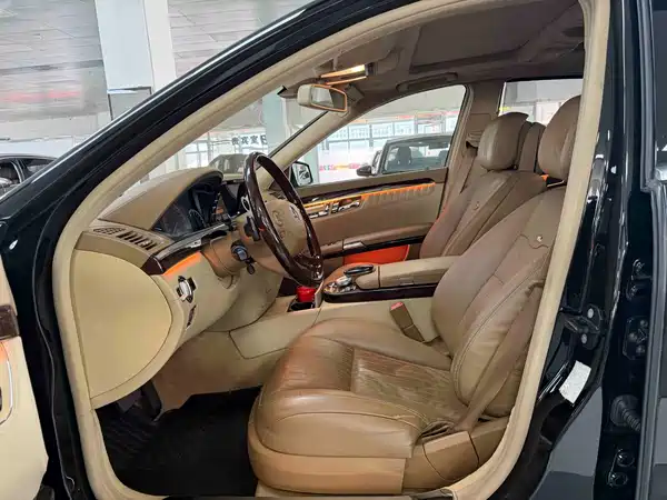 Mercedes-Benz S-Class 2009