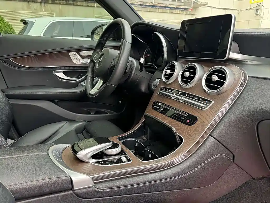 Mercedes-Benz GLC 2017