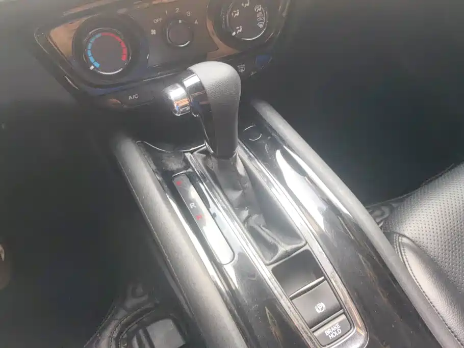Honda Vezel 2019 — фото 16