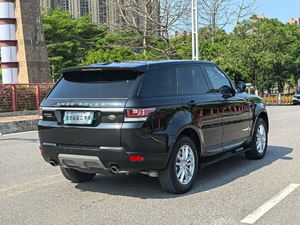 Land Rover Range Rover Sport 2016 — фото 10