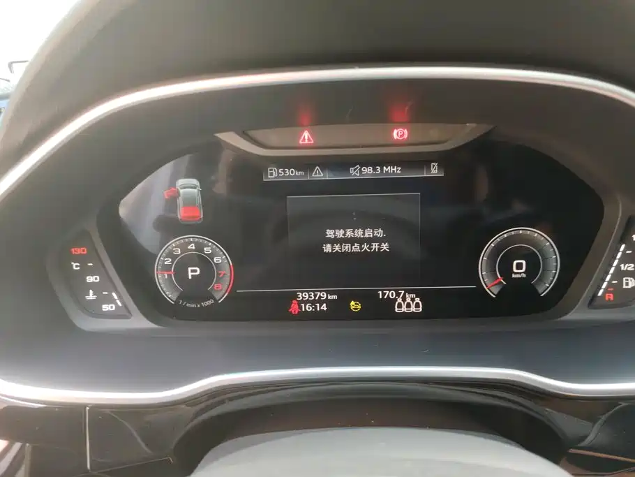 Audi Q3 2022 — фото 14