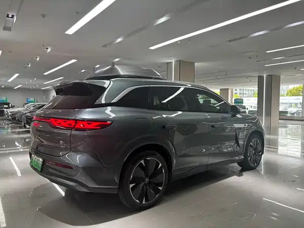 BYD Tang L 2025