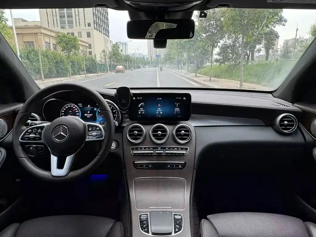 Mercedes-Benz GLC 2020 — фото 13