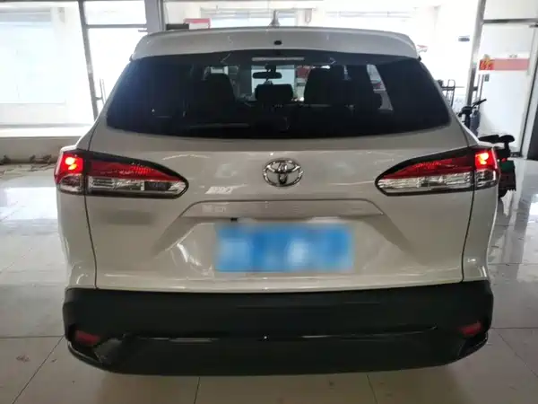 Toyota Frontlander 2024