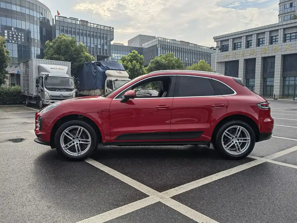 Porsche Macan 2022 — фото 2