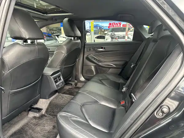 Toyota Avalon 2022