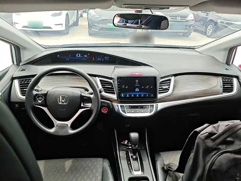Honda Jade 2018 — фото 6