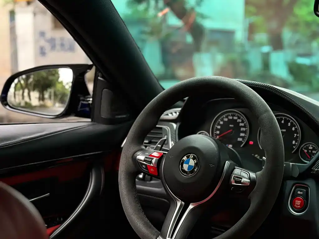 BMW M4 2019 — фото 13