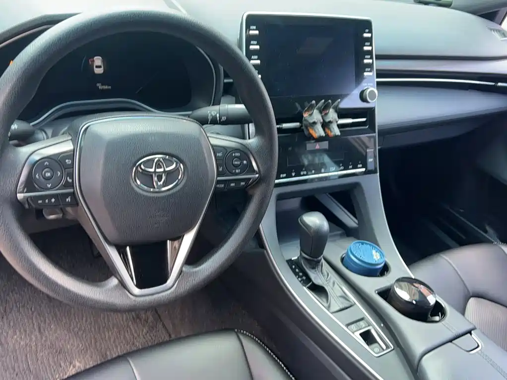 Toyota Avalon 2020 — фото 10
