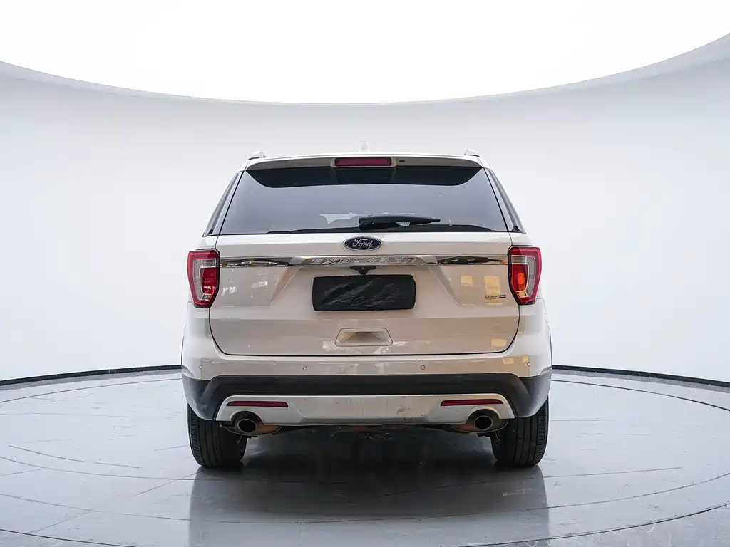 Ford Explorer 2018 — фото 9