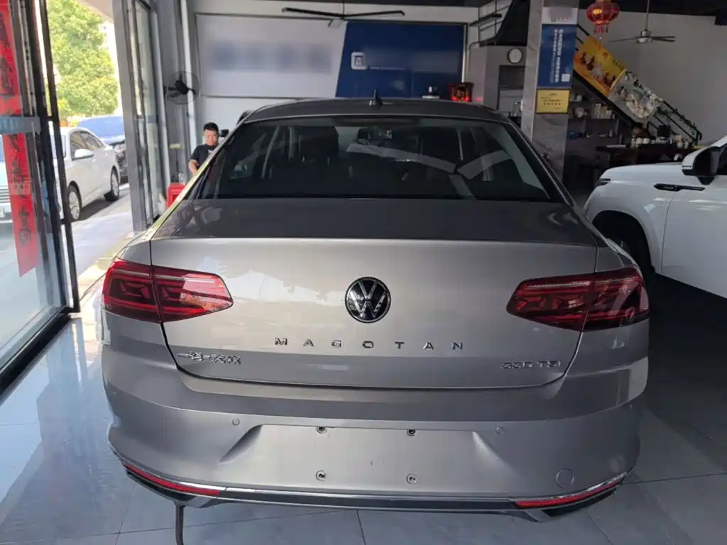 Volkswagen Magotan 2021