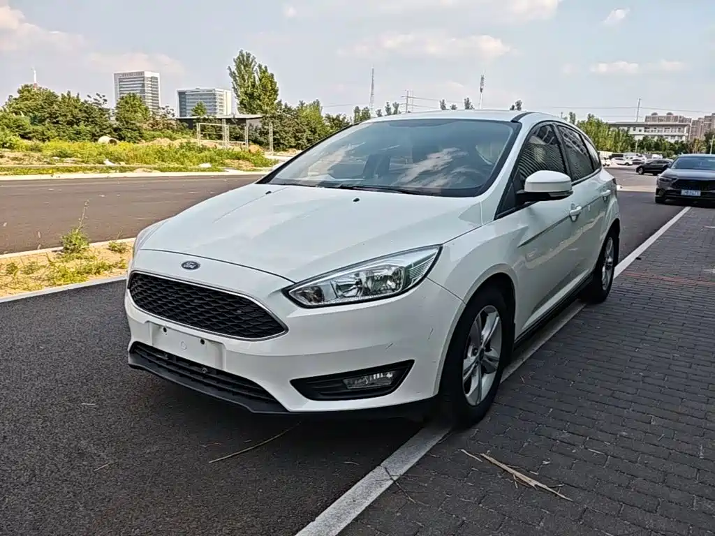 Ford Focus 2017 — фото 2