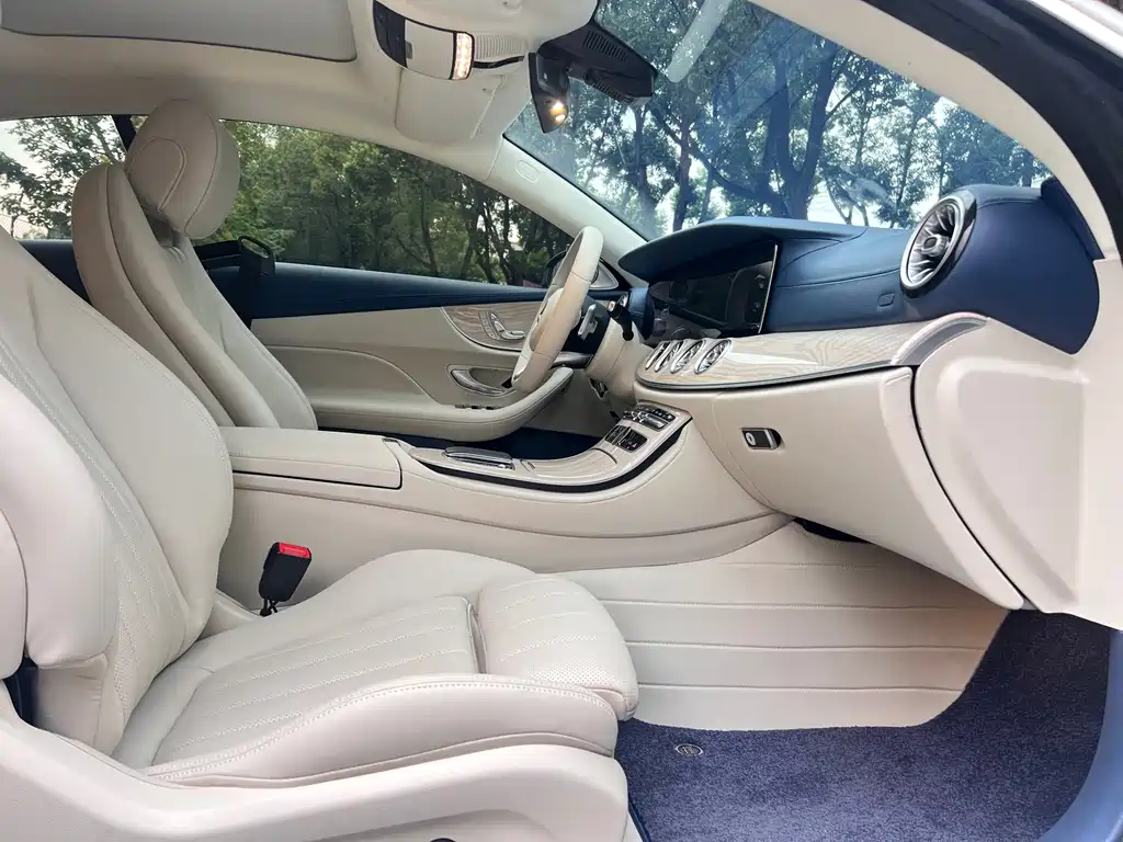 Mercedes-Benz E-Class 2020 — фото 18