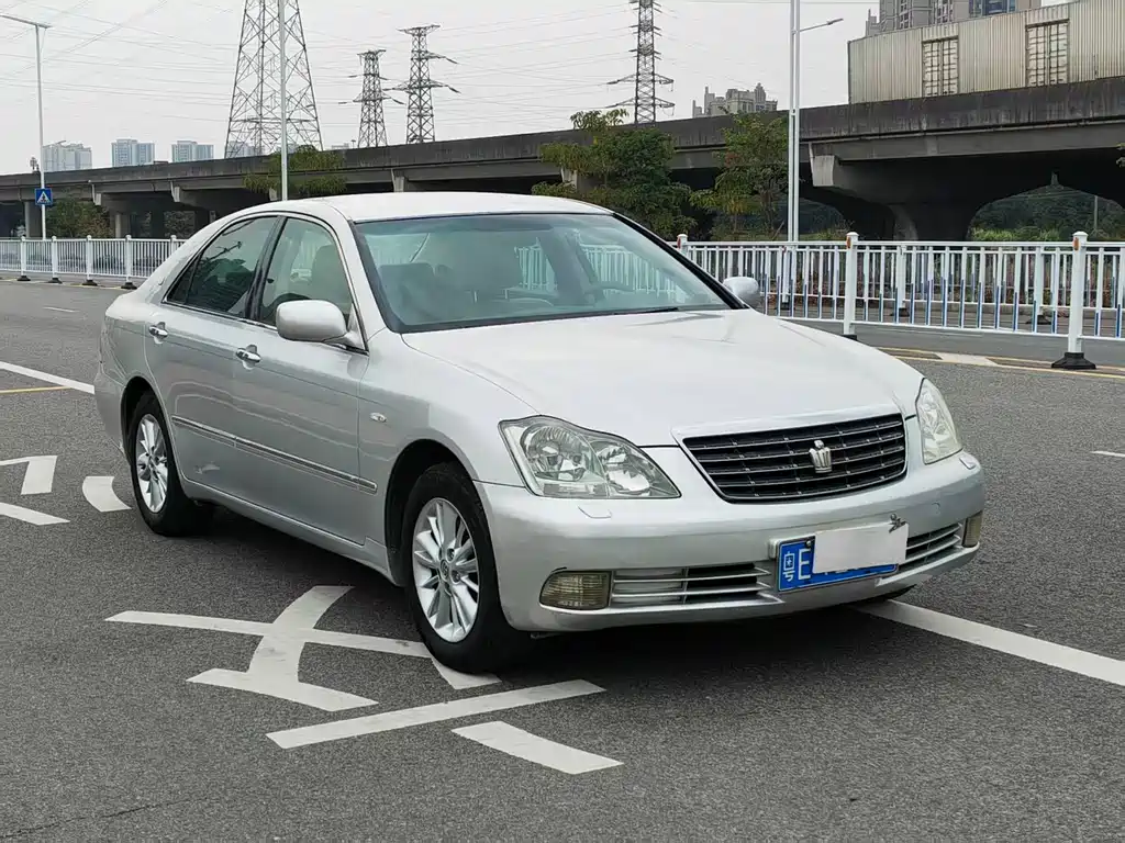Toyota Crown 2006 — фото 3