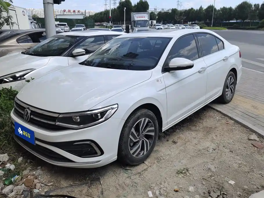 Volkswagen Bora 2024