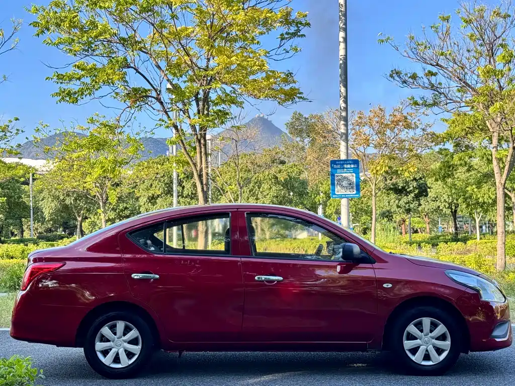 Nissan Sunny 2016 — фото 4