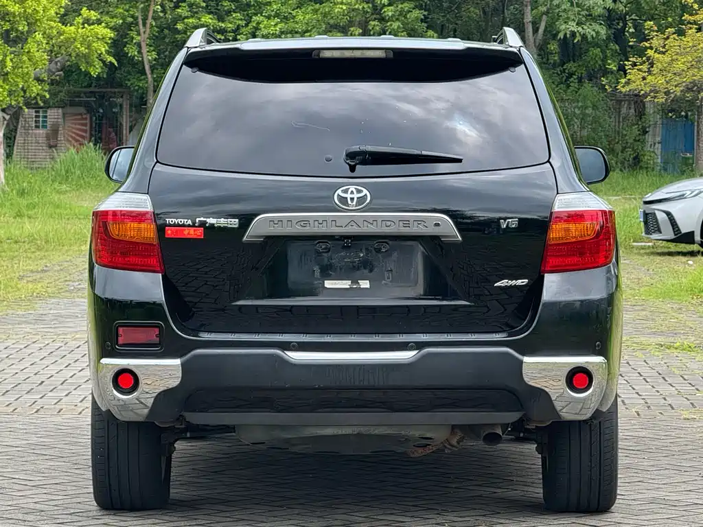 Toyota Highlander 2010 — фото 9