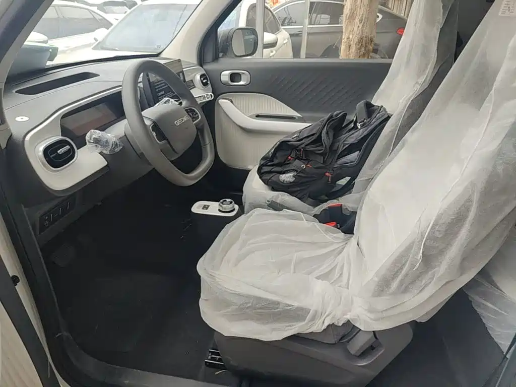Geely Galaxy Panda 2026 — фото 15
