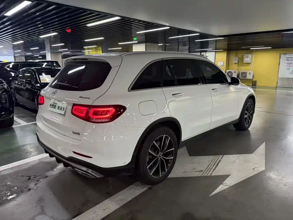 Mercedes-Benz GLC 2022 — фото 4