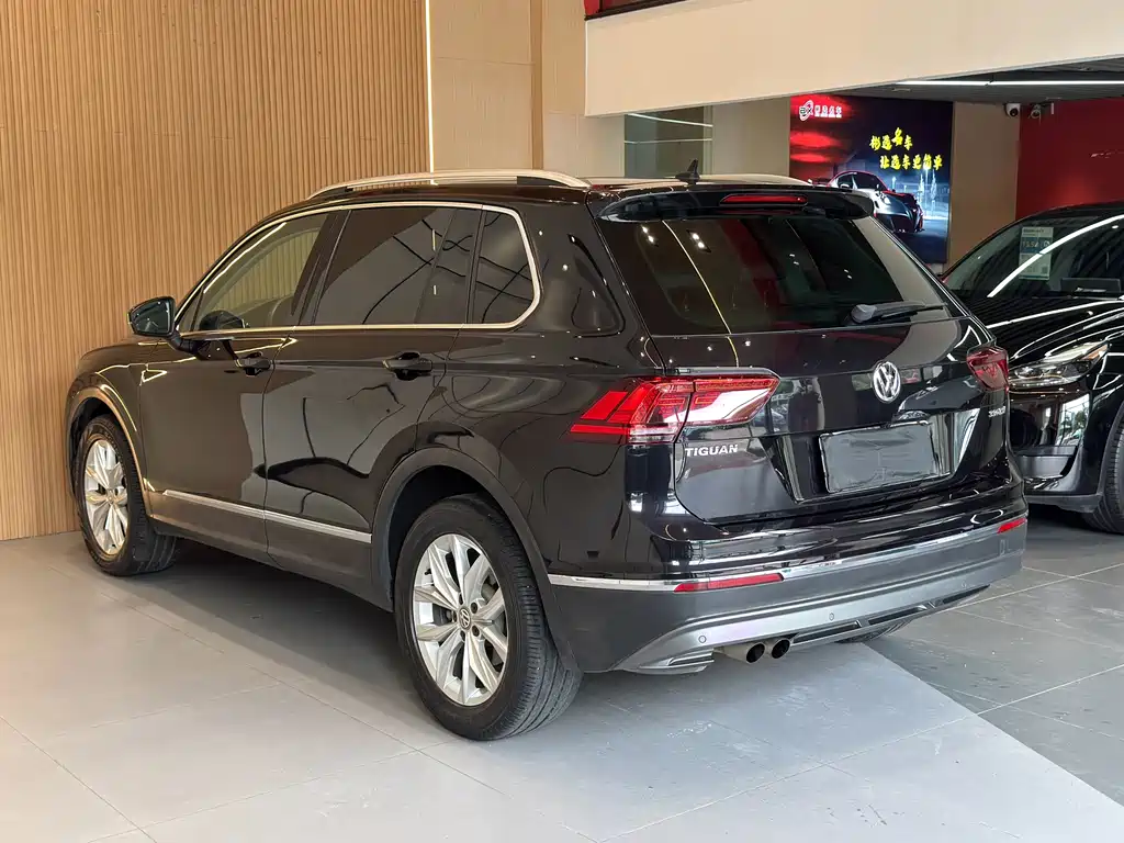 Volkswagen Tiguan 2019 — фото 18