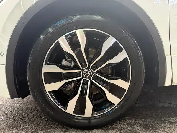 Volkswagen Tiguan L 2022